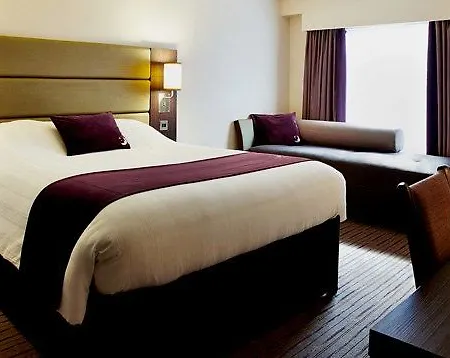 Premier Inn Nuneaton/Coventry-3