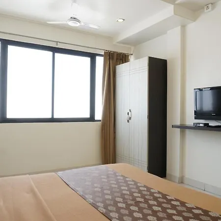 Hotel Pavitra-3