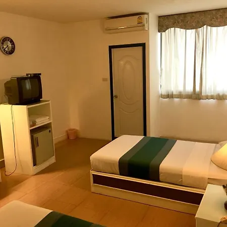 Highway Hotel-2