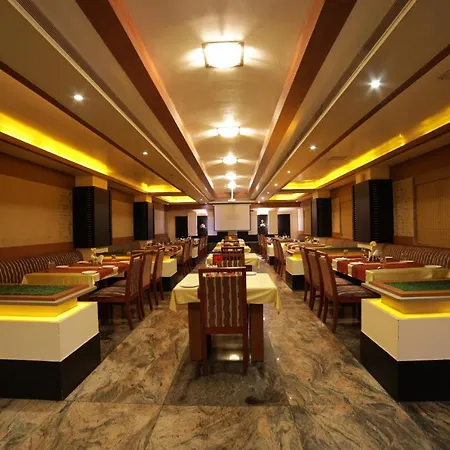 Hotel Green Palace-3