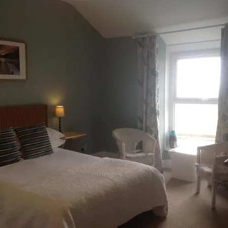 Endeavour Guest House-2