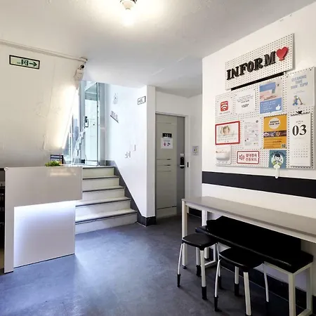 Jun Guesthouse-3