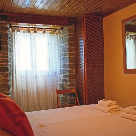 Aqua Rooms Sarria-2