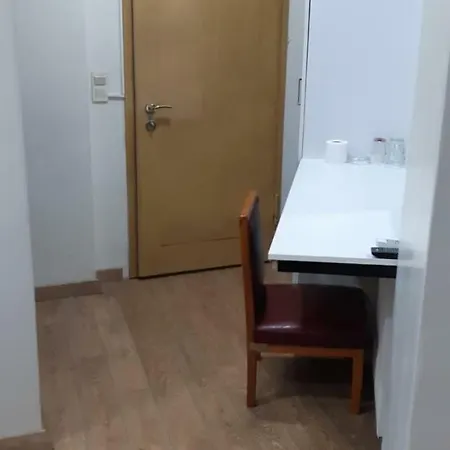Arya Hotel-3