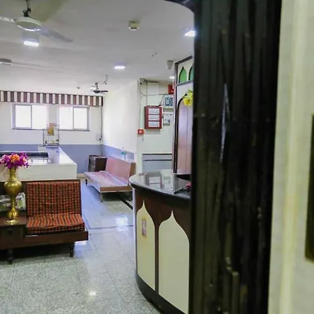 Hotel Happy Home-2