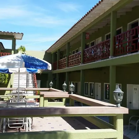 Hotel Azteca Inn-2