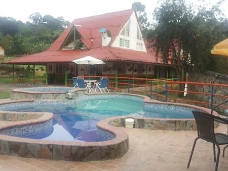 Ecohotel Colibri Armenia - Salento-2