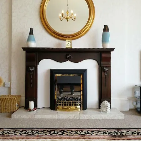 Malvern House-2