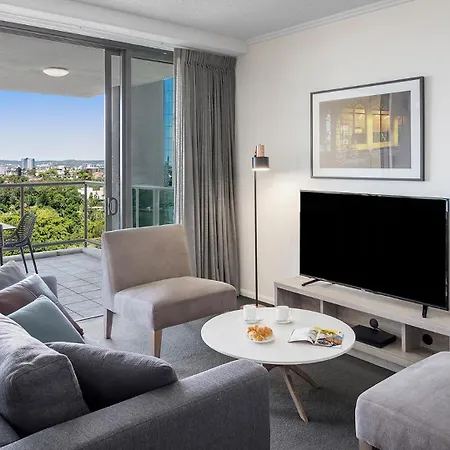 Oaks Brisbane On Margaret Suites-2