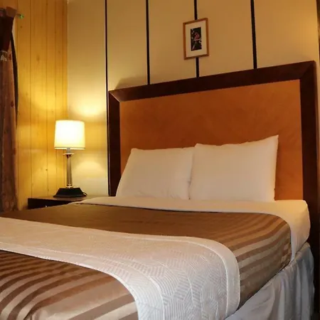 Plaza Motel-3