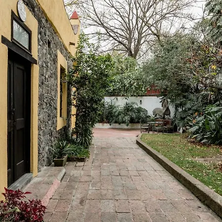 Suites Los Camilos-2