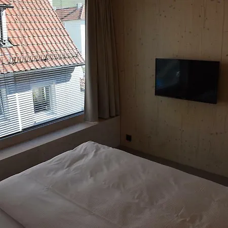 City Studios Warum ins Hotel-3
