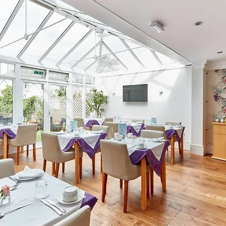The Beaches Guest House (Adults Only)-3