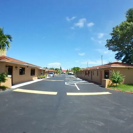 Travel Inn Of Riviera Beach-3