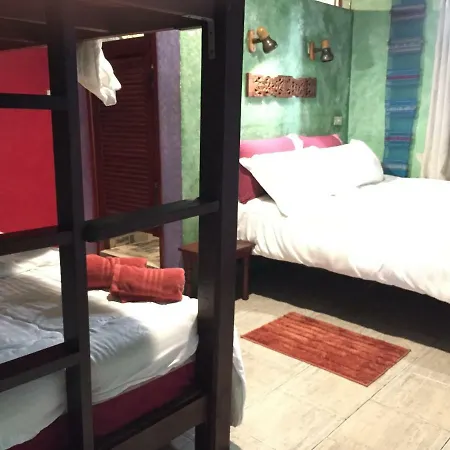 Shanti Lodge Bangkok-2