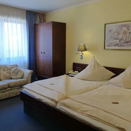Central Hotel-3