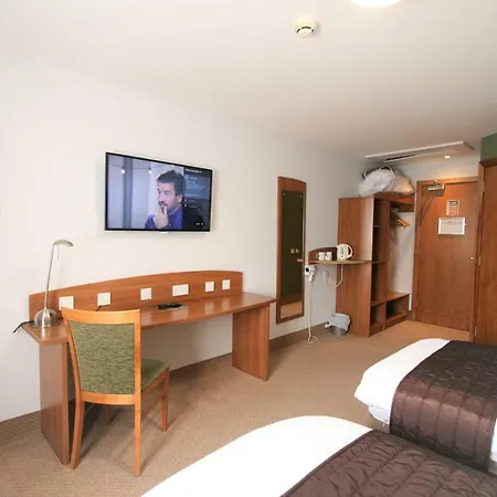 Doncaster International Hotel By Roomsbooked-2
