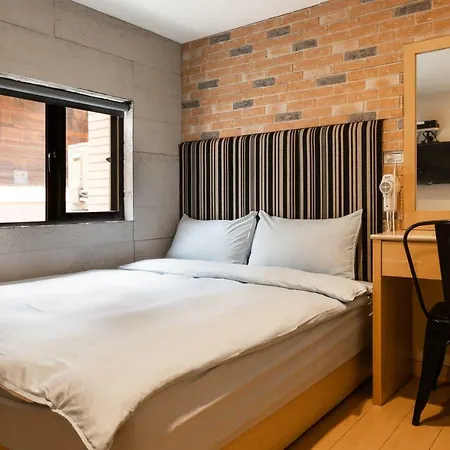 Longshan Inn-2