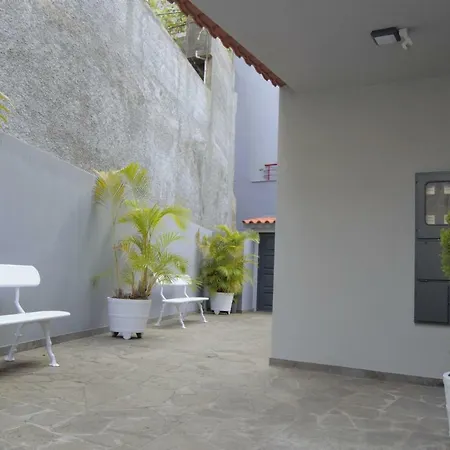 Apartamentos Turísticos Vitoria by Petit Hotels-2