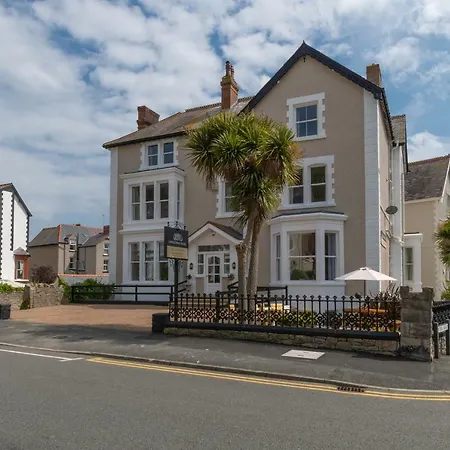 Lansdowne House With Private Car Park-2