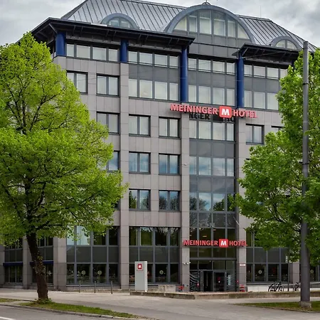 Meininger Hotel Muenchen Olympiapark-2