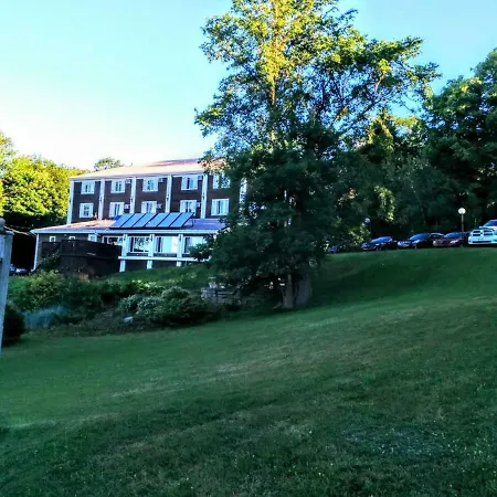 Braeside Country Inn-3