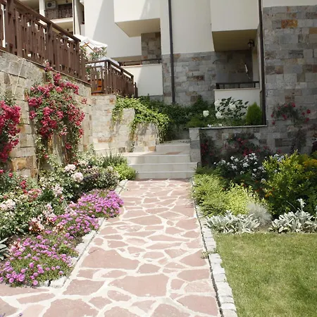 Relax Holiday Complex & Spa-3