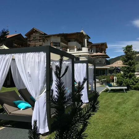 Dolasilla Mountain Panoramic Wellness Hotel-2