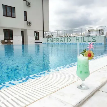 Emerald Hills-3
