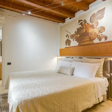 Vecchia Verona Rooms & Apartments-3