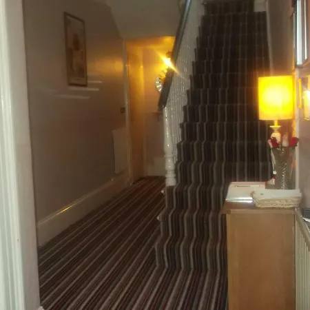 Ashfield Guest House-3
