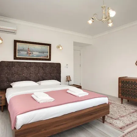 Golden Star Suites-3