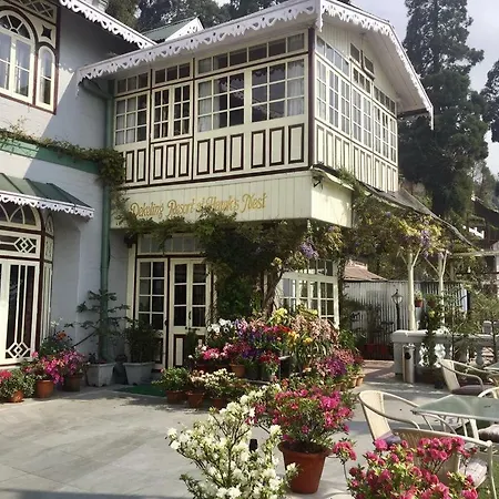 Udaan Dekeling Resort Darjeeling-2