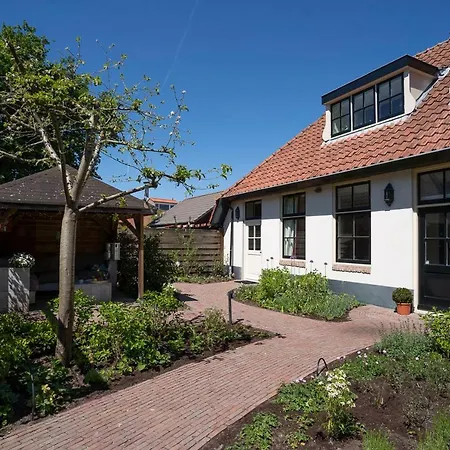 Maison De Sas-2
