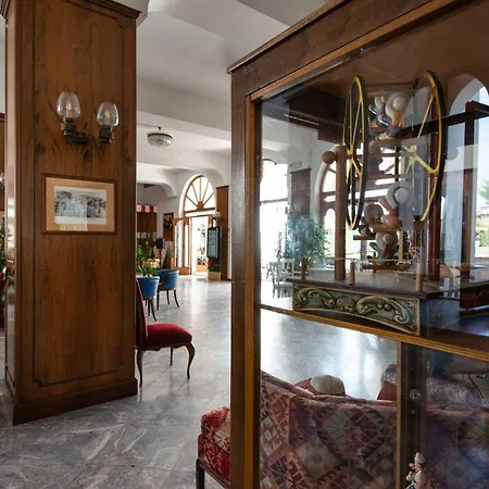 Grand Hotel Excelsior-3