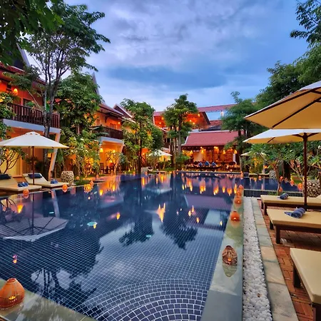 Mane Village Suites-2