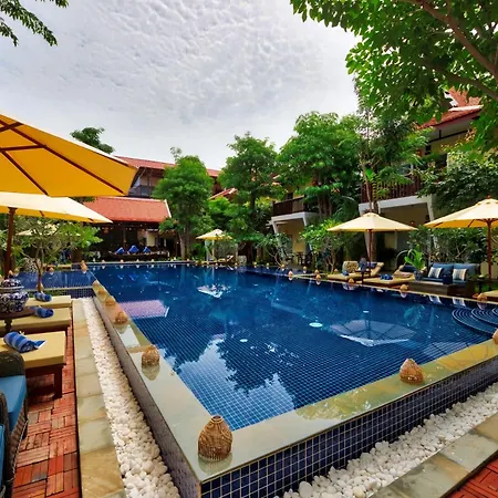 Mane Village Suites-2