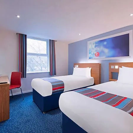 Travelodge Beaconsfield Central-3