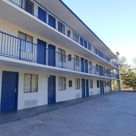 Americas Best Value Inn Tucker-2
