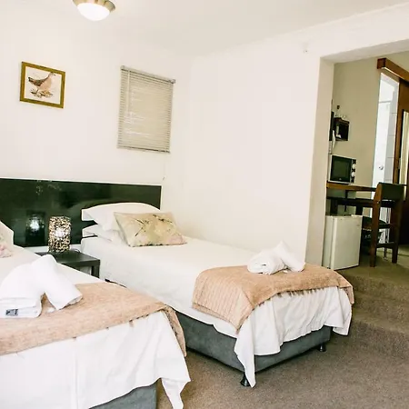 Pennylane Guest House-3