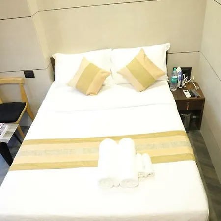 Hotel Rooms Dadar Near Station-3