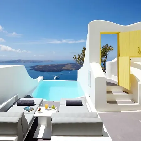 Dreams Luxury Suites-3