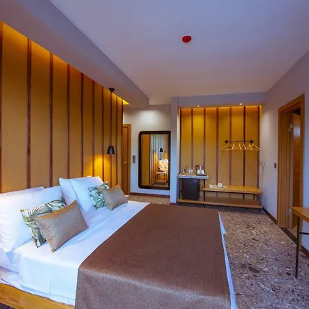 Arwen Hotel-2