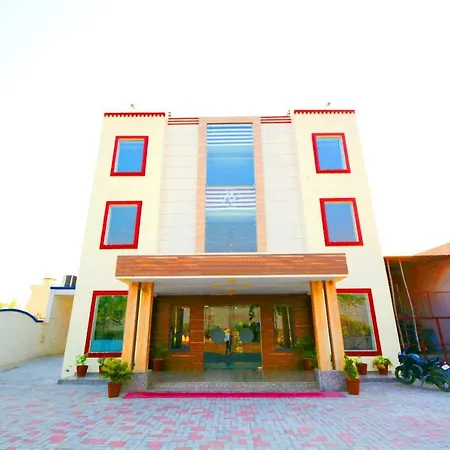 Hotel Vasu International-2