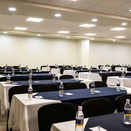 Comfort Inn Irapuato-3
