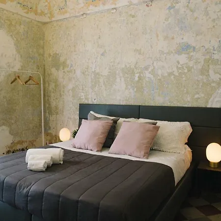 Agatha Cosy-3