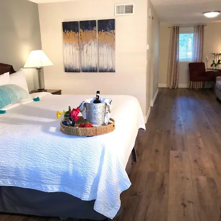 Hyannis Inn-2