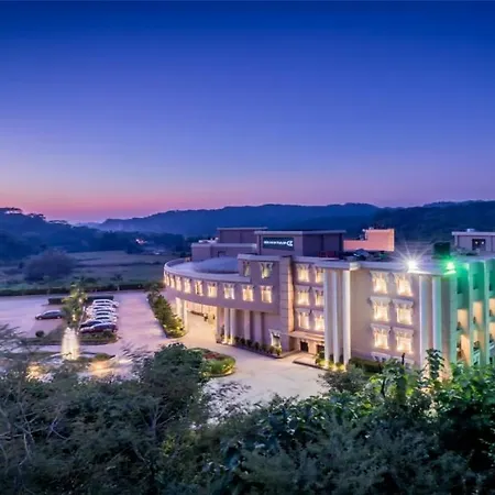 Golden Tulip Panchkula-3