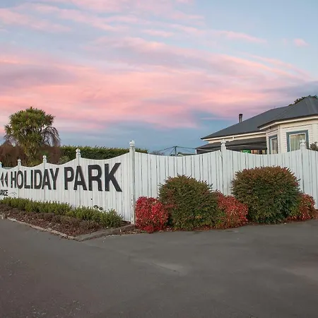 Coronation Park Motels-2