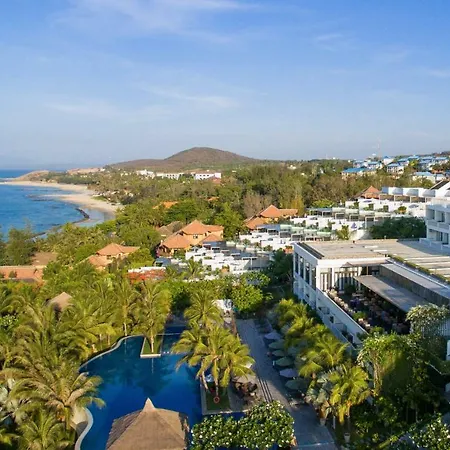 The Cliff Resort & Residences-3
